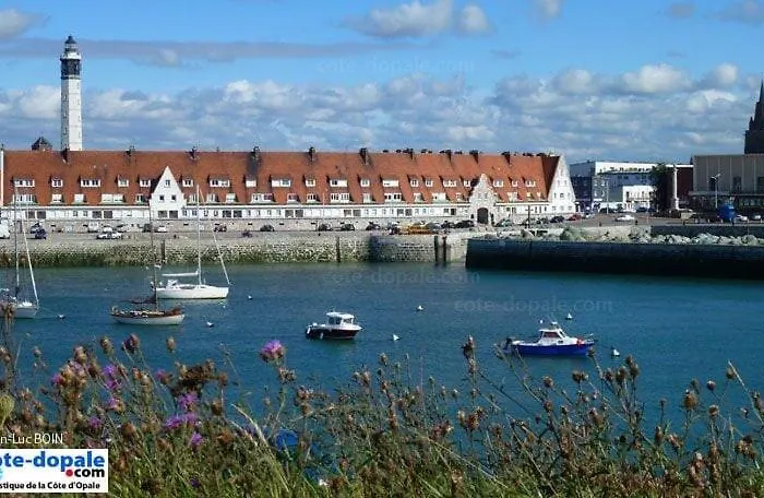 Cotes Et Apartamento